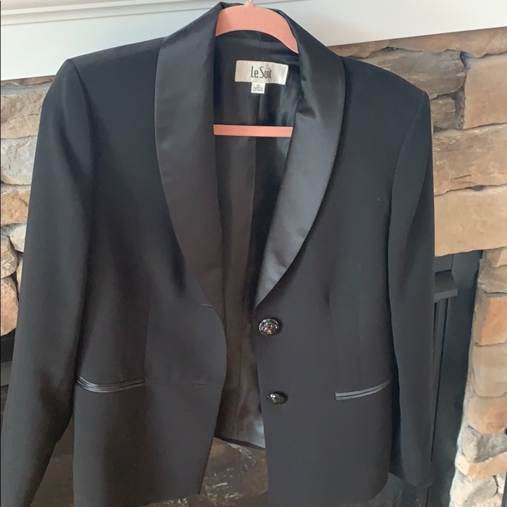 Detailed suited jacket